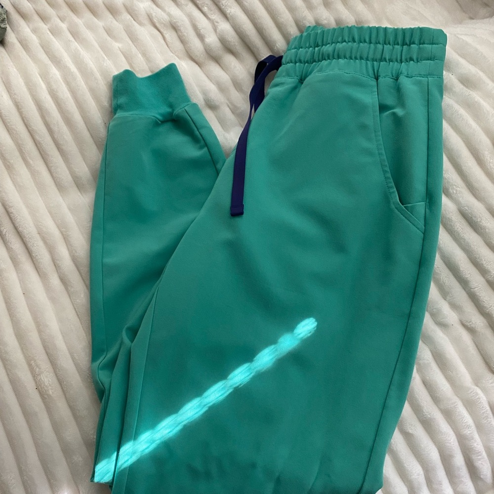 Figs joggers